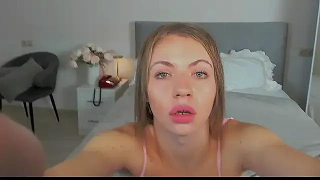 Keit_princess — sucking fingers