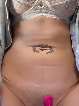 kikidoll — Spread your labia
