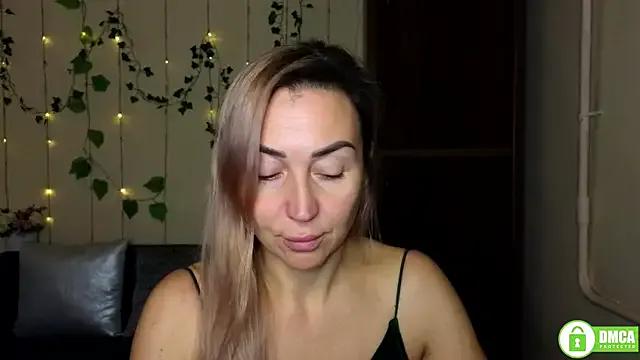 Kiss_julli88I — Wear a swimsuit and wear for 1 hour