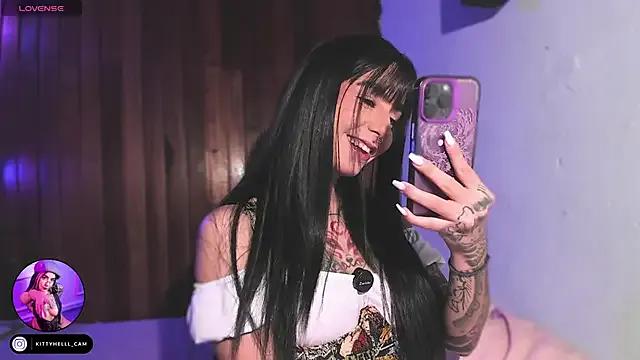 Kittyhell_cam on StripChat 