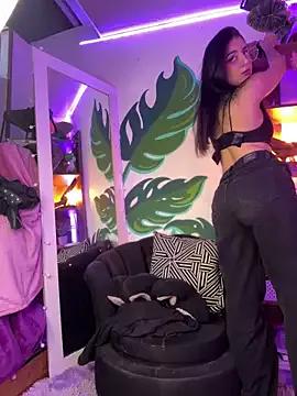 Kittyhell_cam on StripChat 