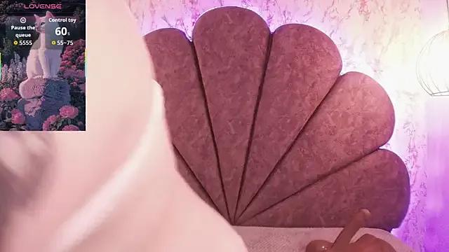 Lilith_curvy on StripChat 