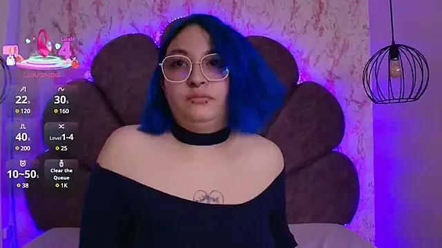 Lilith_curvy on StripChat 