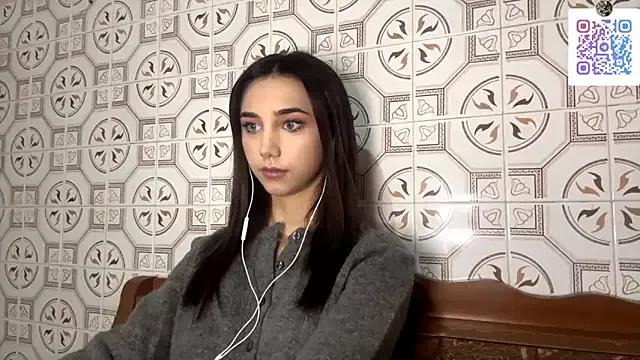 LinaMour — Freechat on StripChat