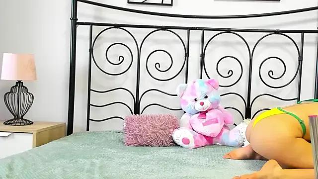 LollaVibes on StripChat 