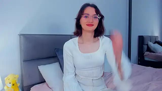 LorrieDegonia on StripChat 