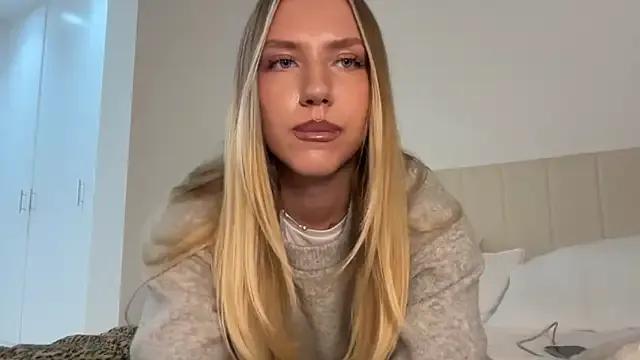 mariareevx — topless and massage titties