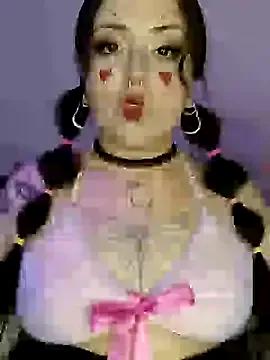 Mizztikaa on StripChat 