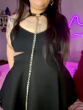 Mizztikaa on StripChat 