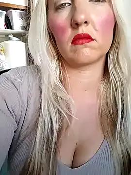 Mllesha74000 on StripChat 