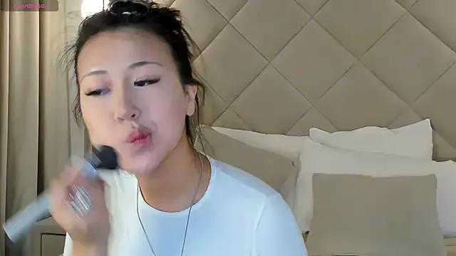 Nelly_Kimm on StripChat 