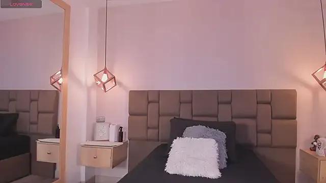 Nikki_vega on StripChat 