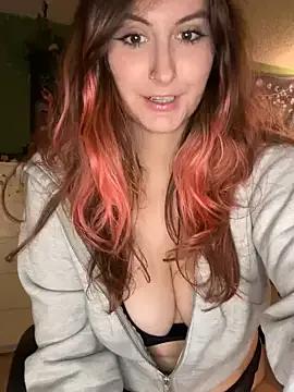 pennybabyy on StripChat 
