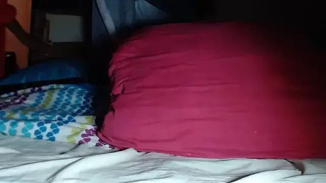Queenofthenightx on StripChat 