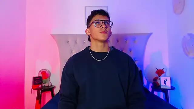 SalvadorFit — HARD MASTURBATION 