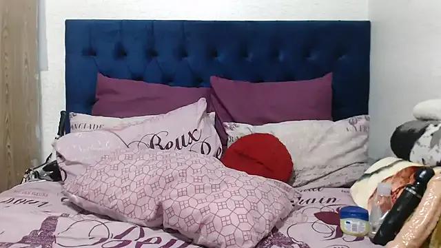 Sexysilverfoxxx — make me horny I want to cum for you dady