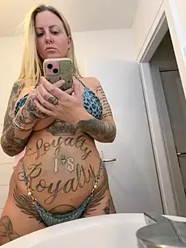 Sophi_Spice — Suck dildo  + free nude