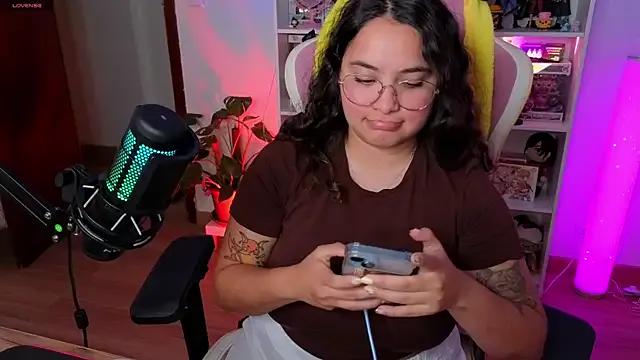 Sweet_sully__ on StripChat 