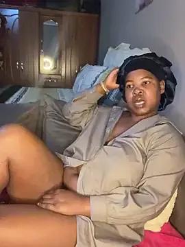 SweetCandy84 on StripChat 