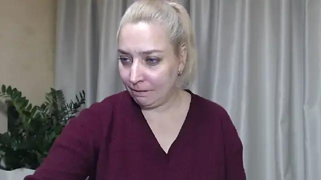 sweetpussy13 on StripChat 