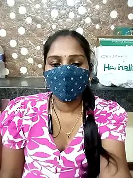 Tamil_roja17 — Freechat on StripChat