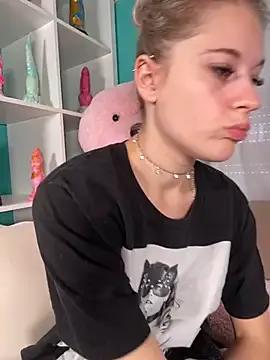 TheRealJessyLey on StripChat