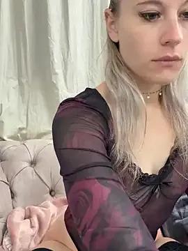 TheRealJessyLey on StripChat