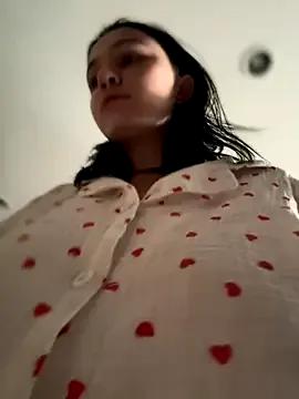 VendiMur — take off your bra and caress your breast