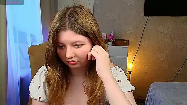 Vivian_cutie — showing tits and teasing nipples