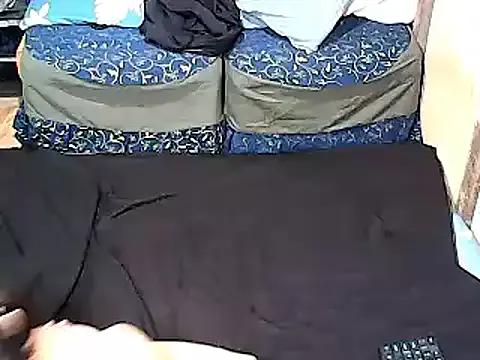 xxhottinybabe — play with my big dick 6nches